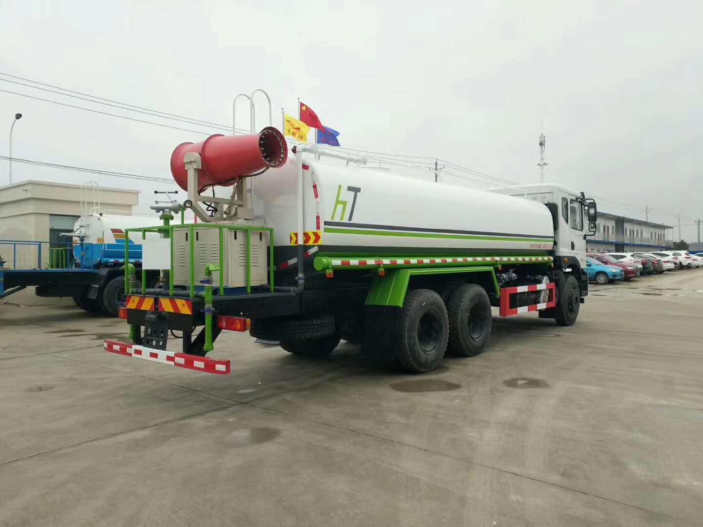  东风T5洒水车